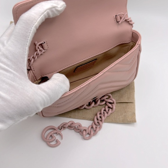 Authentic Gucci Gg Pink Marmont Resin Belt Bag - Picture 13 of 16